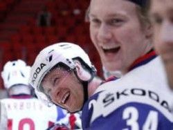 В матче чемпионата мира по хоккею Норвегия разгромила Германию
